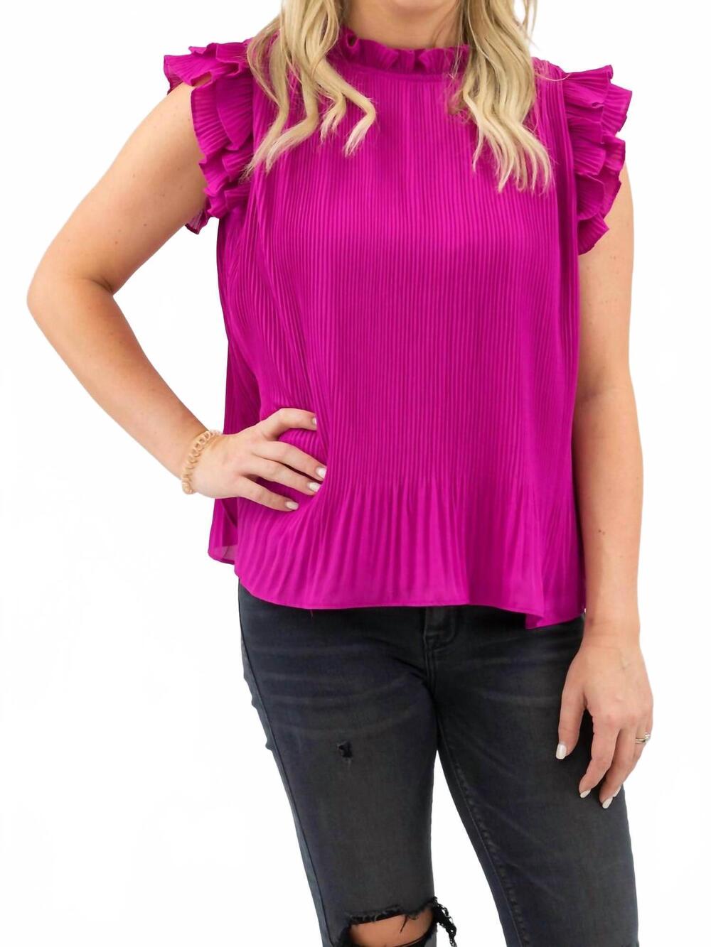 NEW TCEC ruffled sleeve top in magenta